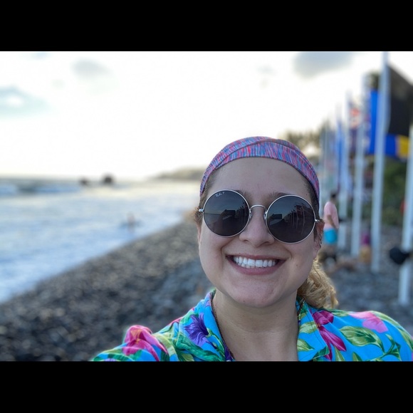 Profile Picture of Jacqueline Clauser (@j_quel_in) on Poshmark