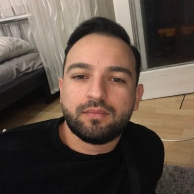 Profile Picture of Barber King Vér Roland (@VerBarber) on Twitter