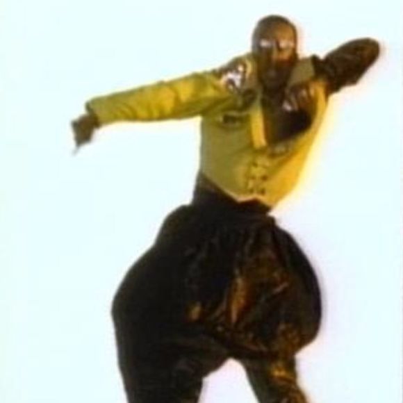 Profile Picture of Sarah Mroue (@uhohsarah) on Poshmark