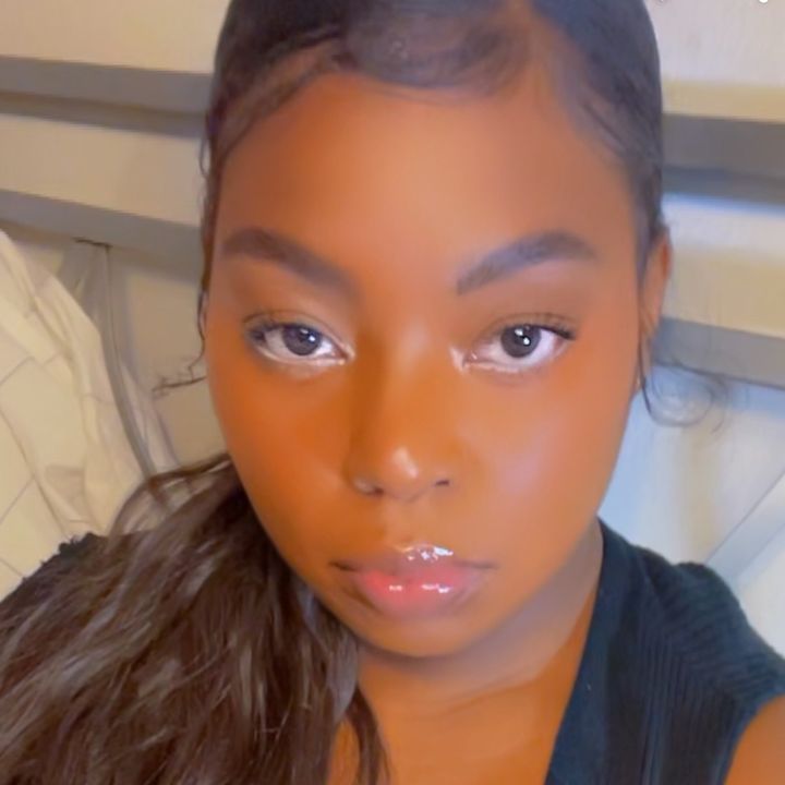 Profile Picture of Tracey (@trarenhug) on Tiktok