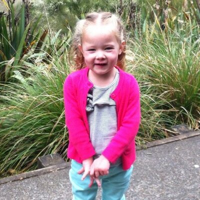 Profile Picture of Kim (@FlossKim) on Twitter