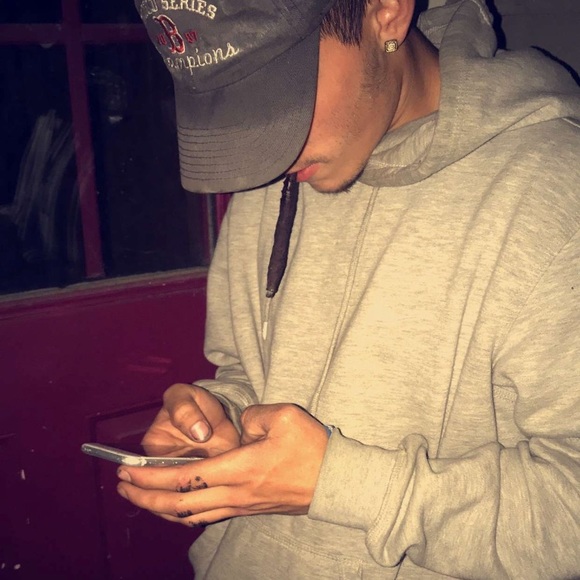 Profile Picture of Jason Landrum (@volsfan97) on Poshmark