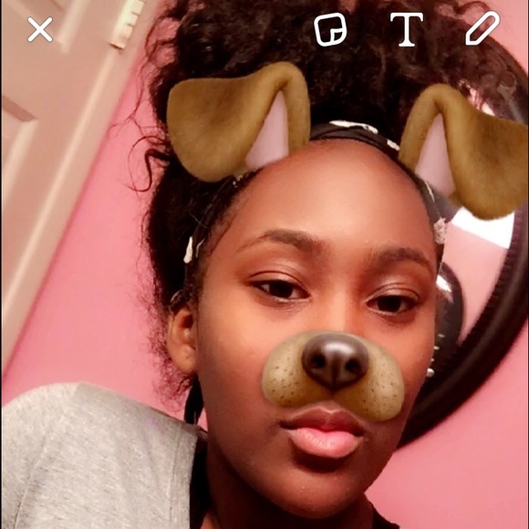 Profile Picture of Jayla Mitchell (@trillestxilly) on Poshmark