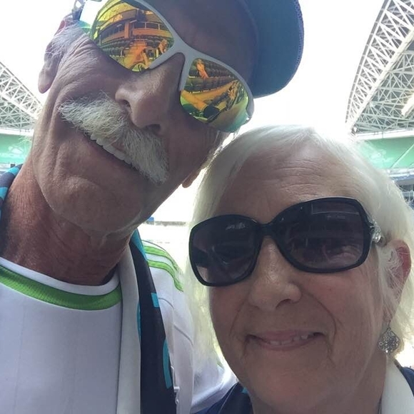 Profile Picture of Claudia Lengenfelder (@clengenfelder) on Poshmark