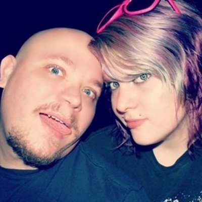 Profile Picture of Ron & Britney Weaver (@RonaldWeaver13) on Twitter