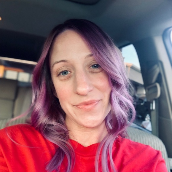 Tanya Koslik - Poshmark Profile Picture of Tanya Koslik (@tanya_k48) on Poshmark