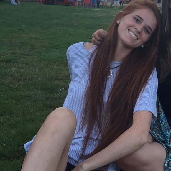 Kara Barbolla - Poshmark Profile Picture of Kara Barbolla (@kabarbolla) on Poshmark