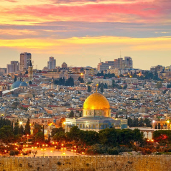 Profile Picture of Subhi Zahrieh (@subhizahrieh) on Poshmark