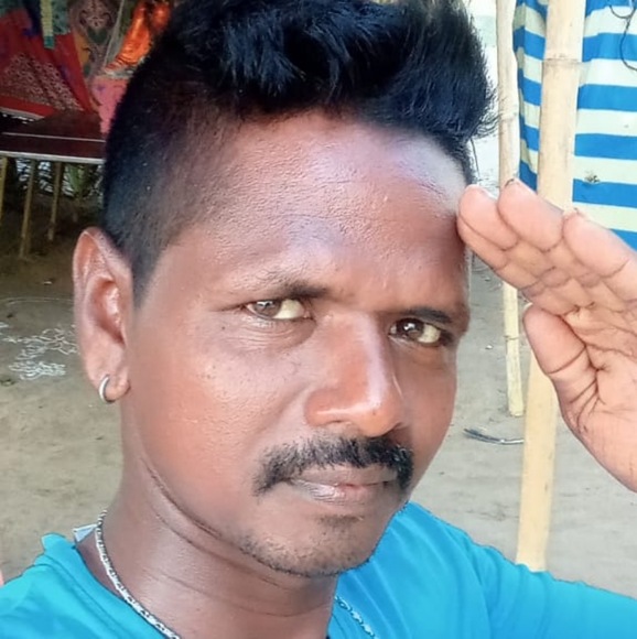 Profile Picture of M, ravanaya M, ravanaya (@mmravanaya) on Poshmark