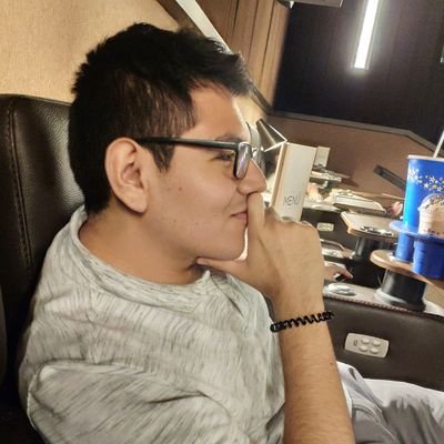 Daniel Blancas - Twitter Profile Picture of Daniel Blancas (@DanWhitesT) on Twitter