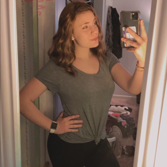 Profile Picture of Joslyn Hasterock (@jhasterock) on Poshmark