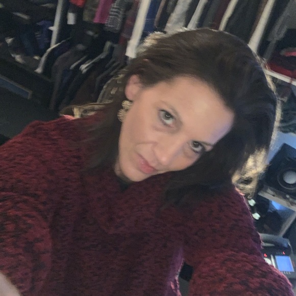 Profile Picture of Rebecca a Davison (@beckyd75) on Poshmark