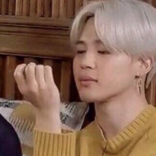 Profile Picture of BTS PAVED THE WAY KIM LINE ALL DAY (@kimline_bts) on Twitter