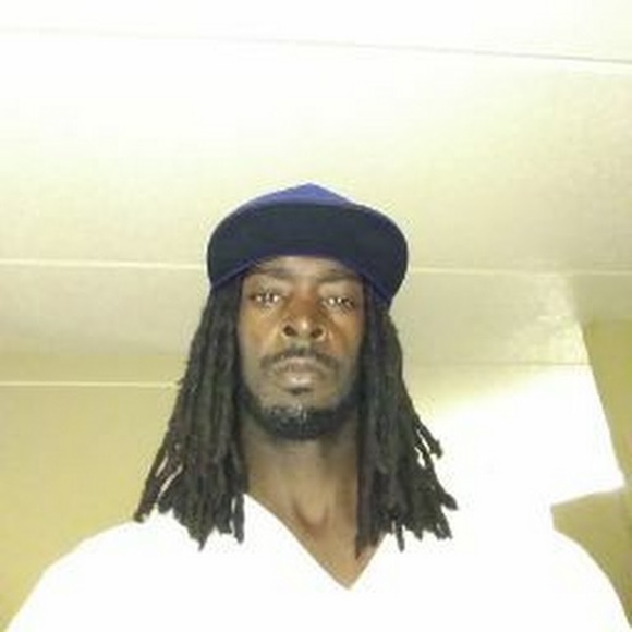 Profile Picture of Carl Bradley (@carlbradley1130) on Poshmark