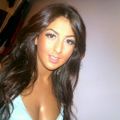 Profile Picture of Julia Samzadeh (@sepsam) on Twitter