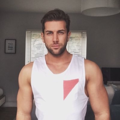Profile Picture of Matthew Bradley (@MatthewJBrad) on Twitter