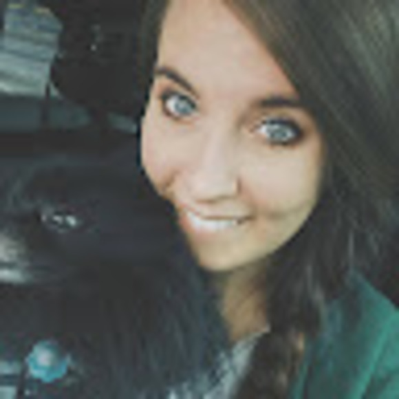 Profile Picture of Billie jean Pitonyak (@bpitonyak) on Poshmark