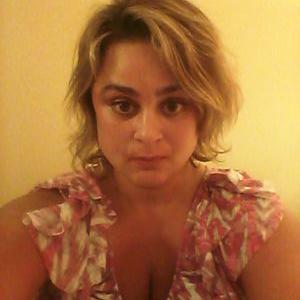 Profile Picture of Carrie Dobbs (@CarrieDobbs1) on Twitter