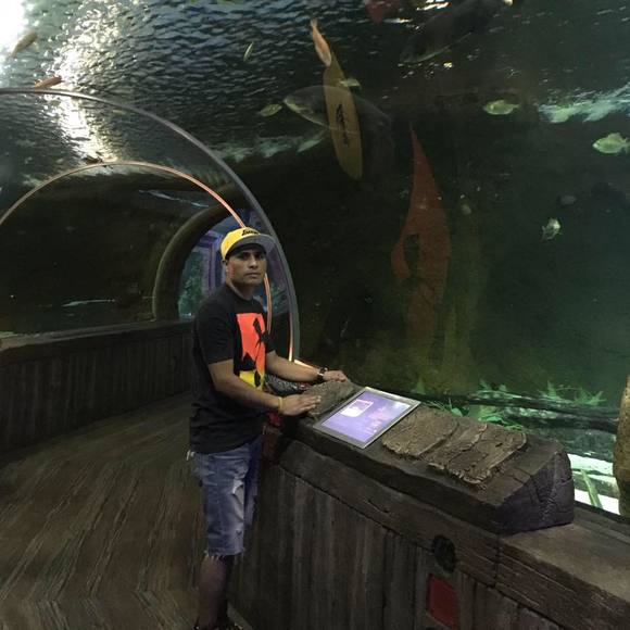 Profile Picture of Carlos Adrian (@carlos9122) on Poshmark