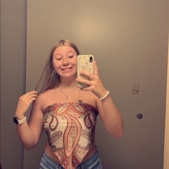 Profile Picture of Sage Kellagher (@sagekell1) on Poshmark