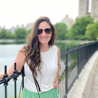 Profile Picture of Paola (@pcuevas) on Instagram