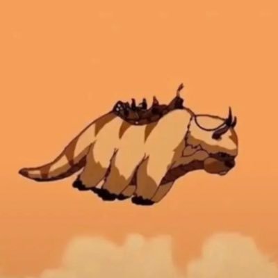 Profile Picture of 𝑅𝑜𝑥 ❤︎ (@RoyaleHighRoxy) on Twitter