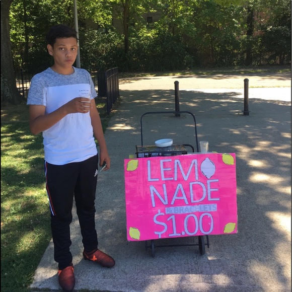 Profile Picture of Jeffrey Perez (@jeffreyp08) on Poshmark