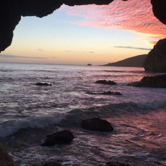 Profile Picture of Nichole Barker (@nicbar2721) on Poshmark