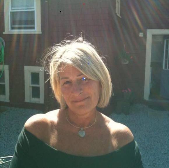 Profile Picture of Margo Solomon (@margo830) on Poshmark