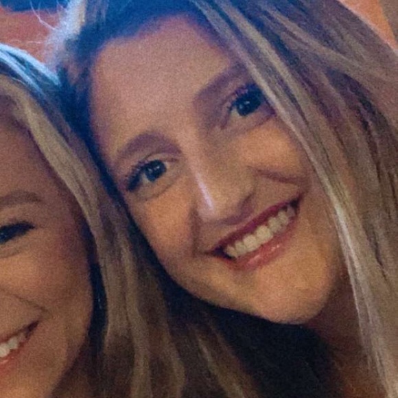 Profile Picture of Kenzie Jalowiec (@asjalowiec) on Poshmark