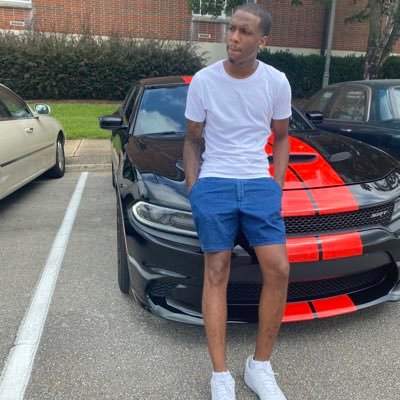 Profile Picture of Dee Pearson📍 (@DeePearson2019) on Twitter
