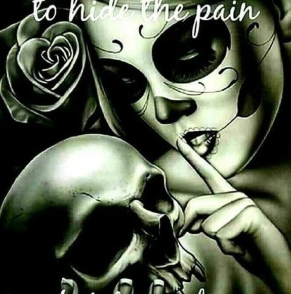 Profile Picture of April Poore (@april_poore) on Poshmark