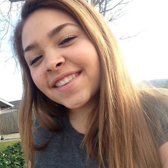 Profile Picture of Jenna Coyle (@jenna35) on Poshmark