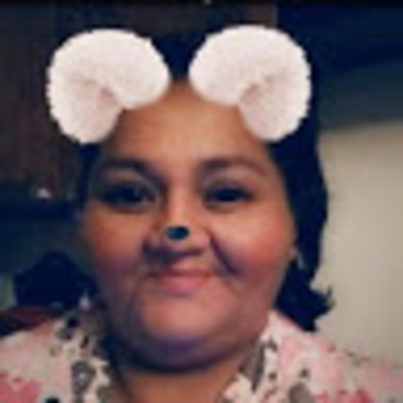 Profile Picture of Loranca Agueda (@lorancaagueda) on Poshmark