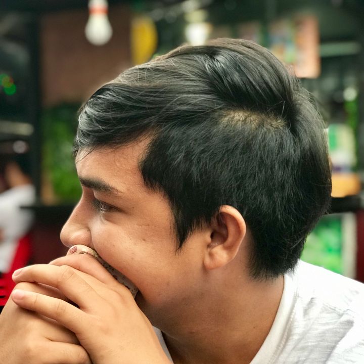 Profile Picture of Ralph Zen (@ralphzen1998) on Tiktok