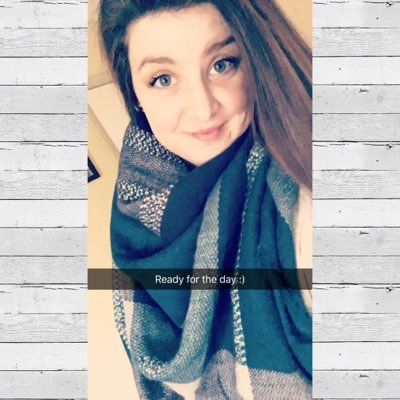 Profile Picture of Michelle Winchell (@michellenhw) on Twitter
