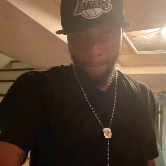 Profile Picture of Longest Long (@longestlong) on Poshmark