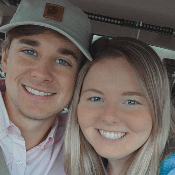 Jenna claire Spratlin - Poshmark Profile Picture of Jenna claire Spratlin (@jspratlin) on Poshmark