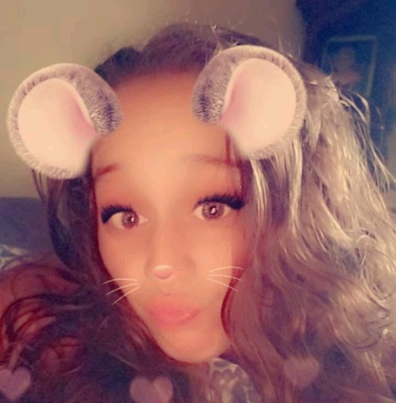 Profile Picture of Ashley Castelonia (@mamiof3divas) on Poshmark