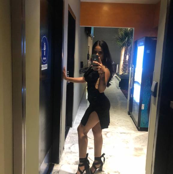 Profile Picture of Neciaa Sanchez (@neciaamfka) on Poshmark