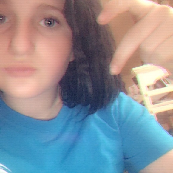 Profile Picture of Savanna Arkenburgh (@lil_monkster169) on Poshmark