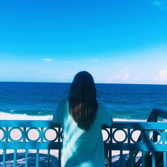 Profile Picture of Lauren e Boyd (@llb6595) on Poshmark