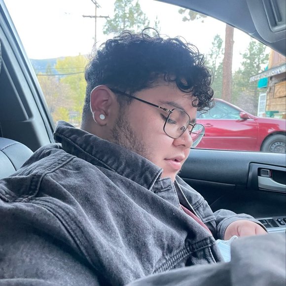 Profile Picture of Joseph Shields (@jshields263) on Poshmark