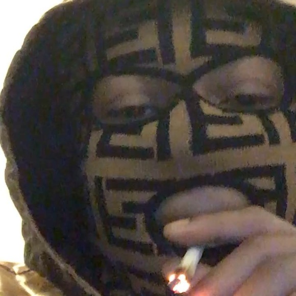 Profile Picture of Fendi Fendi (@fendi_f) on Poshmark