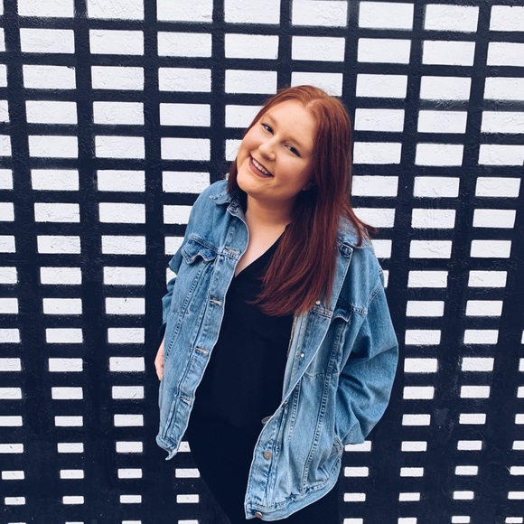 Shelby Bordes - Poshmark Profile Picture of Shelby Bordes (@shelbybordes) on Poshmark