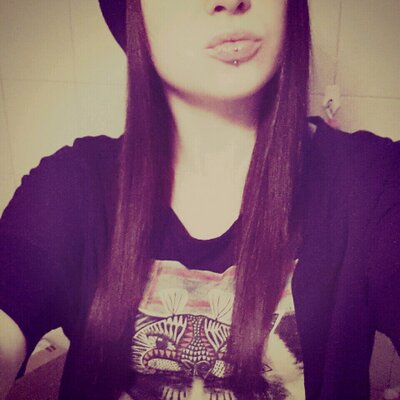 Profile Picture of Julia (@julia_gruner) on Twitter