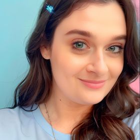 Profile Picture of April ♡ (@rainingforever) on Pinterest