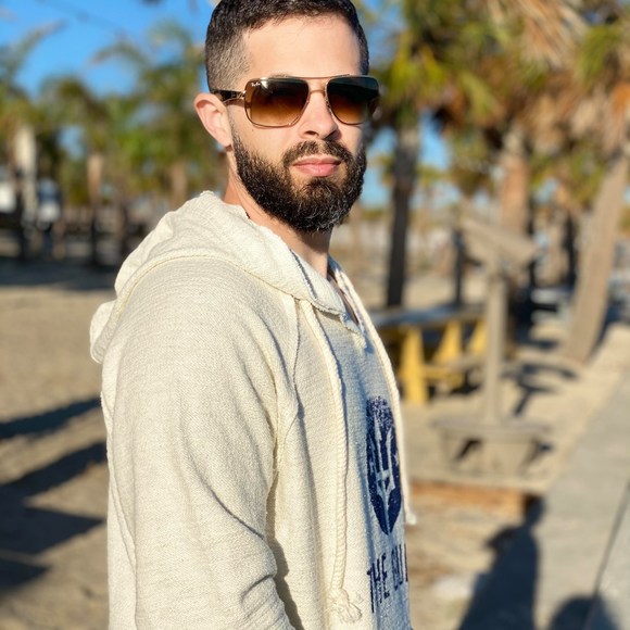 Profile Picture of Steven Preston (@steveprest) on Poshmark