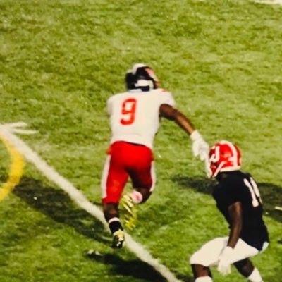 Profile Picture of Joshua Weems 5’9 195 RB (@JoshuaWeems7) on Twitter