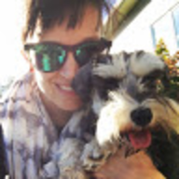 Profile Picture of Danielle Moorman (@dzmoorman) on Poshmark